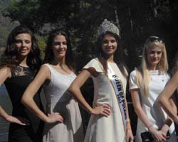 POLONYANIN EN GÜZEL KIZI MARMARİS`TE SEÇİLİYOR!