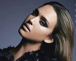 Jessica Alba...GÜZELLİĞİ BÜYÜLEDİ!...