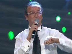 `O Ses Türkiye`... İNGİLİZCE TÜRK SANAT MÜZİĞİ!