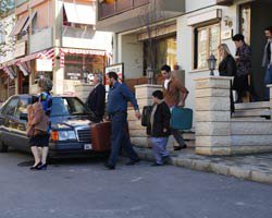 Doksanlar... MUSTAFA`YI ZOR GÜNLER BEKLİYOR!