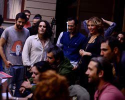 `Yalan Dünya`... HANGİ MÜZİK GRUBUNU KONUK EDİYOR?