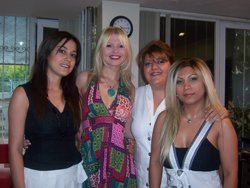 ÜNLÜLERİN GÜZELLİĞİNE GÜZELLİK KATIYORLAR!