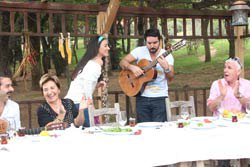 Sevcan Orhan... AİLECE BİR İLKE İMZA ATTILAR!