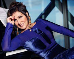 Nükhet Duru... YENİDEN GÜNAY SAHNESİNDE!