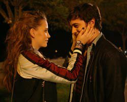 `Medcezir`... YAMAN VE MİRA AŞKIN KUCAĞINDA!