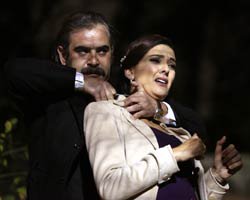 `Karadayı`... TURGUT PES ETMİYOR!