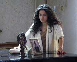 `Bugünün Saraylısı`... AYŞEN`İN DUYGULARI ALLAK BULLAK!