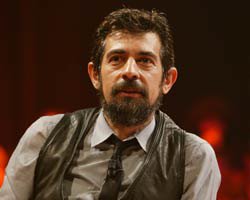 Okan Bayülgen... SİNEMA FİLMİ MÜJDESİ!