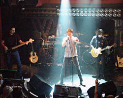 Atlas... `SELAM YABANCI` GÖRÜCÜYE ÇIKTI!