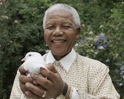 Nelson Mandela... EFSANE LİDER VEFAT ETTİ!