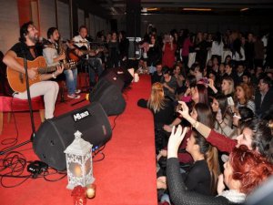 Fettah Can... ZONGULDAK`I SALLADI!