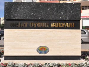 Nejat Uygur...USTAYA SAYGI!