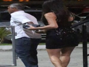 Romario... TRANSSEKSÜEL SEVGİLİSİYLE GÖRÜNTÜLENDİ!