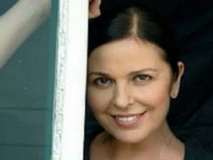 Lale Mansur...AĞABEYİ ONUR YURDATAPAN YAŞAMINI YİTİRDİ!