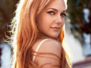 Meryem Uzerli...HÜRREM SULTAN DİZİ DÜNYASINA GERİ Mİ DÖNÜYOR?