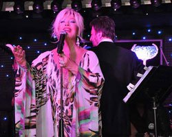 Emel Sayın... İKİ AYDIR YILBAŞI GECESİ İÇİN HAZIRLANIYOR!