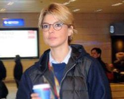 Gülben Ergen... KUTSAL TOPRAKLARDAN DÖNDÜ!