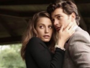 Serenay Sarıkaya-Çağatay Ulusoy...DİZİ SETİNDEN BİR AŞK DAHA MI DOĞUYOR?