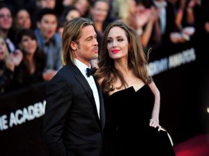 Angelina Jolie-Brad Pitt...ŞAŞIRTAN DOĞUM GÜNÜ HEDİYESİ!