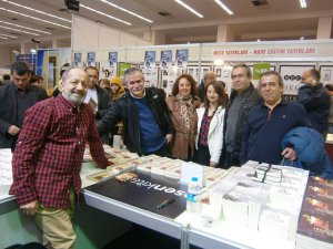 ANKARA`DAKİ İMZA GÜNÜNDE "YETMİŞLER" REKORU!