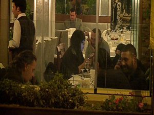 Işın Karaca-Berkay...BOL KAHKAHALI BİR GECE!