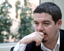 Tolga Akyıldız... ÖYKÜ KİTABI `ÖZÜR DİLERİM ÇOK SEVDİM`