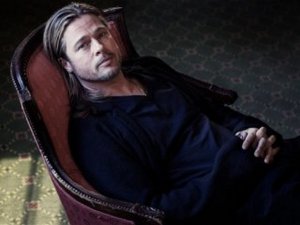 Brad Pitt...YARIM ASIRLIK, AMA HALA ÇOK YAKIŞIKLI!