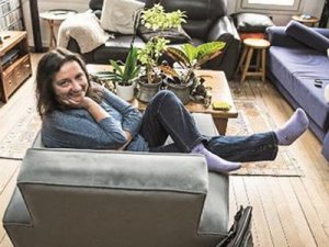 Perihan Mağden... TELEVİZYON STARLARINA FENA SALLADI!