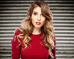 Buket Kahraman... GÖZÜNÜ SURVİVOR`A DİKTİ!