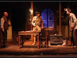 `Yolcu`... NAZIM HİKMET`İN OYUNU ŞEHİR TİYATROLARI`NDA!