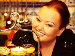 Özlem Mekik Yazdı... TATLI YİYELİM, TATLI KONUŞALIM!..