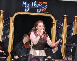 Bahar öztan... PAVYON`DA!