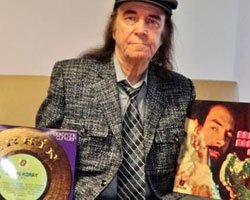 Erkin Koray... ROCK MÜZİĞİN `BABA`SI KORSANA İSYAN ETTİ!