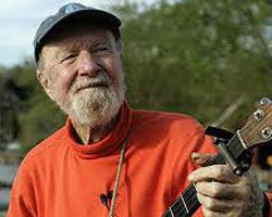 Pete Seeger... EFSANE MUHALİF MÜZİSYEN HAYATA VEDA ETTİ!