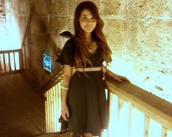 Burçin Abdullah... `AĞLAMA DUVARI`NDA!