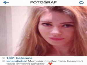 Sinem Kobal...AYRILIK SONRASI SOSYAL MEDYAYA YENİDEN MERHABA!