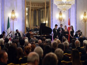 Enbe Orkestrası...ROMA`DA MUHTEŞEM KONSER!