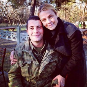 Didem Şahin.. OĞLUNUN HASRETİNE DAYANAMADI, ACEMİ`DEN USTA BİRLİĞİNE UĞURLAMAK ÜZERE YOLLARA DÜŞTÜ!