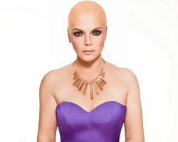 Fulden Uras... KANSER HASTALARINA DESTEK POZU!