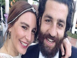 Ece Sükan...AMERİKA`DA GÖZLERDEN UZAK NİKAH!