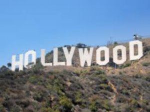 HOLLYWOOD; ,HANGİ YENİ SİSTEMLE YILDIZLARI OLDUKLARINDAN ÇOK DAHA GÜZEL VE YAKIŞIKLI GÖSTERİYOR?