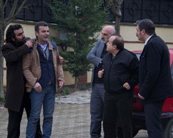 `Zengin Kız Fakir Oğlan`... FAKİR OĞLAN NURHAN`A KÖTÜ SÜRPRİZ!