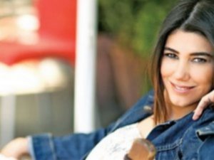 Nadide Sultan...KADINLAR MATİNESİ TADINDA KONSER!