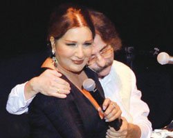 Nükhet Duru-Timur Selçuk... TURNE BAŞLADI!