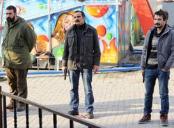 `Kaçak`... TOPÇUOĞLU İLE SERHAT AYNI TARAFTA!