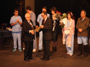 `Shakespeare`...HEM GÜLDÜREN HEM DÜŞÜNDÜREN OYUNA MUHTEŞEM GALA!