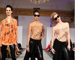 PODYUM`A ÜSTSÜZ ÇIKTILAR!