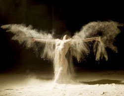 ÇIPLAK BEDENLER TOZ BULUTU ALTINDA!