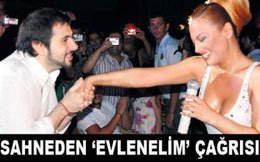 Ebru Gündeş-Osmantan Erkır... SAHNEDE AŞK YAŞADILAR!