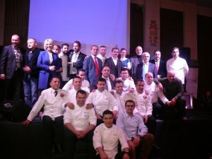 AŞÇILAR VE SANATÇILAR KİMSESİZ ÇOCUKLAR İÇİN BULUŞTU